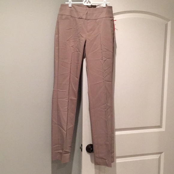 Taupe gray pants never worn - Picture 1 of 3